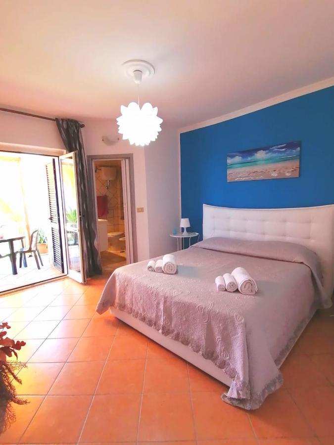 B&B "L'Eco Del Mare" Агрополи Екстериор снимка