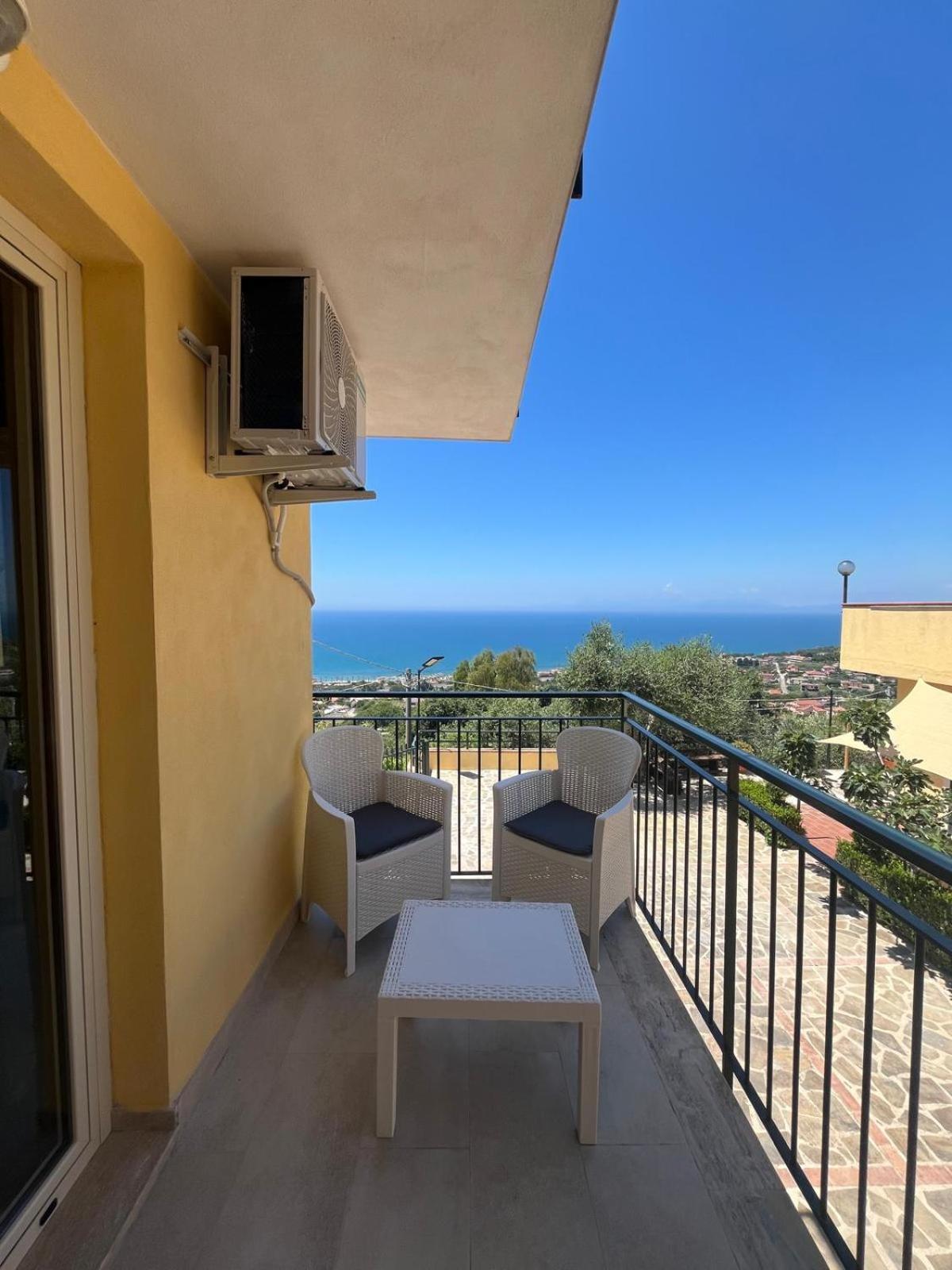 B&B "L'Eco Del Mare" Агрополи Екстериор снимка